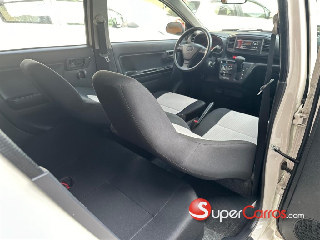 2019 Daihatsu Mira — foto 7 / 8