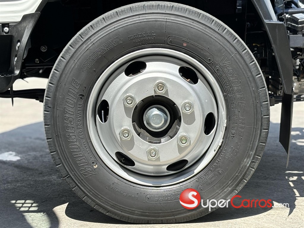 2025 Isuzu NPR 14 pies — foto 7 / 7