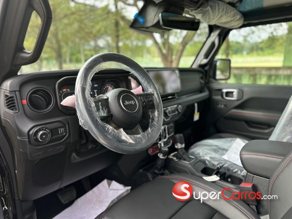 2026 Jeep Wrangler Rubicon — foto 4 / 12