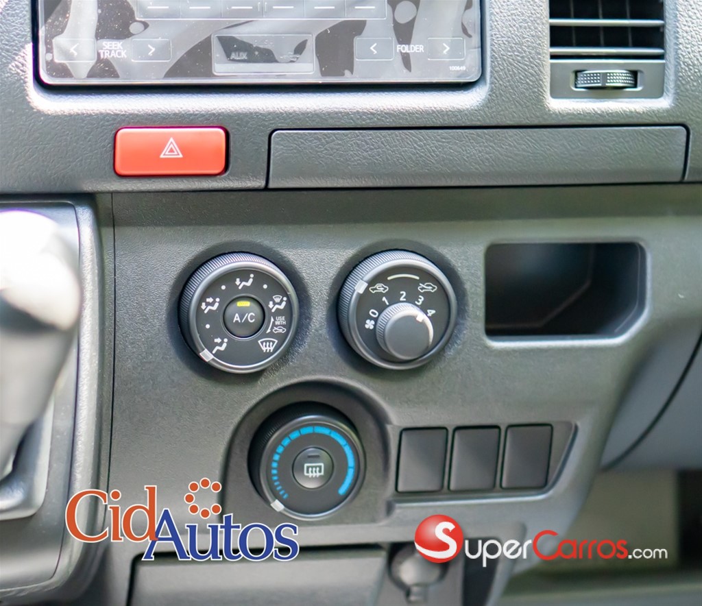 2025 Toyota Hiace — foto 7 / 10