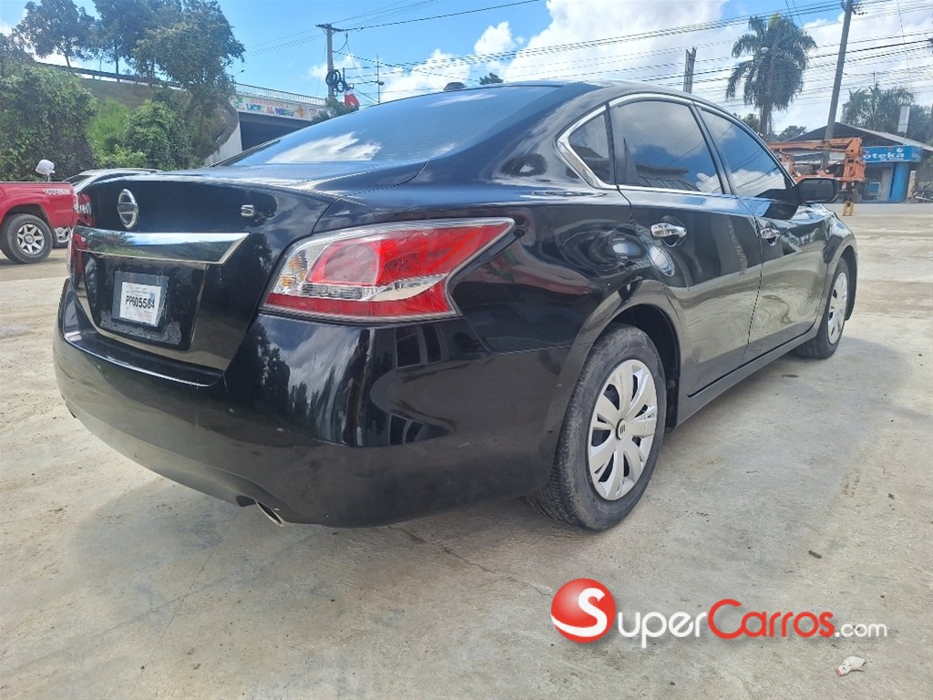 2015 Nissan Altima S — foto 3 / 8