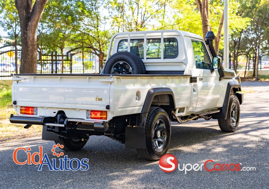 2026 Toyota Land Cruiser Serie 70 Pick up — foto 4 / 10
