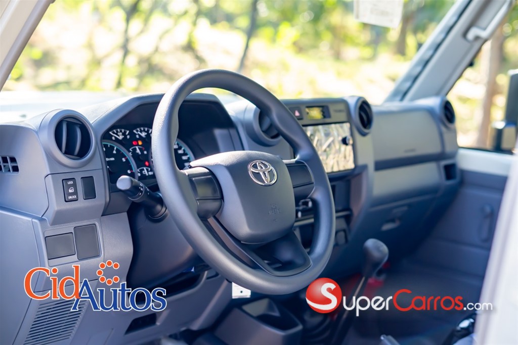 2026 Toyota Land Cruiser Serie 70 Pick up — foto 5 / 10