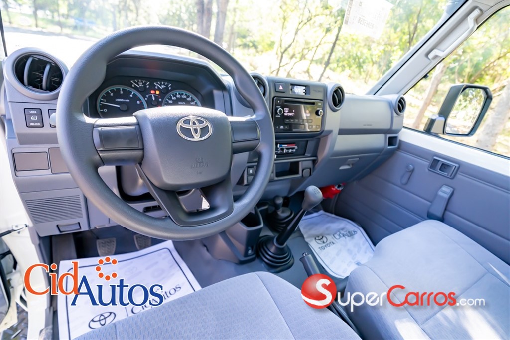 2026 Toyota Land Cruiser Serie 70 Pick up — foto 9 / 10