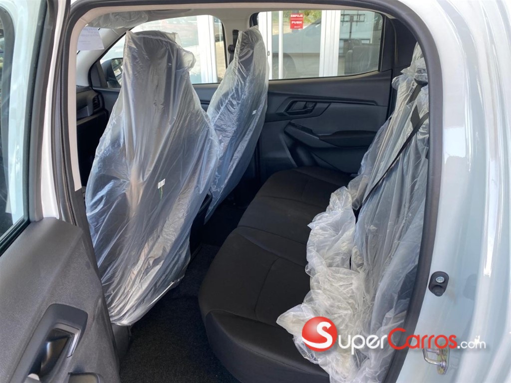 2024 Isuzu DMAX — foto 6 / 9