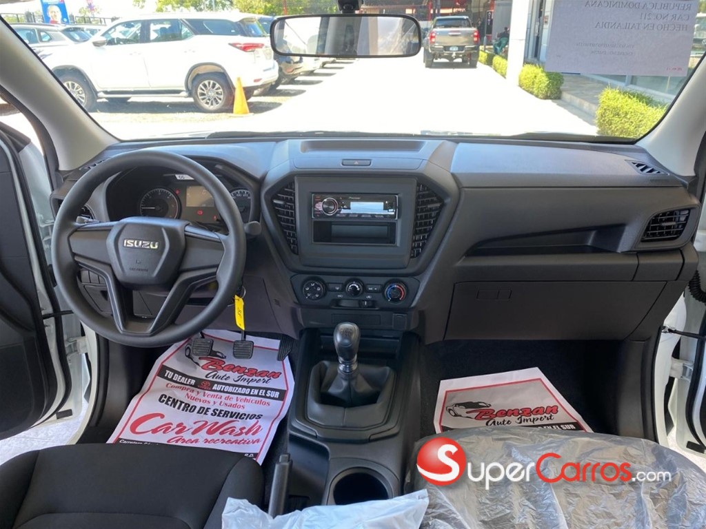 2024 Isuzu DMAX — foto 8 / 9