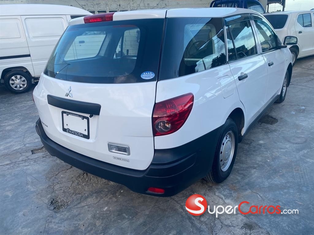 2017 Mitsubishi Motors Lancer — foto 5 / 8