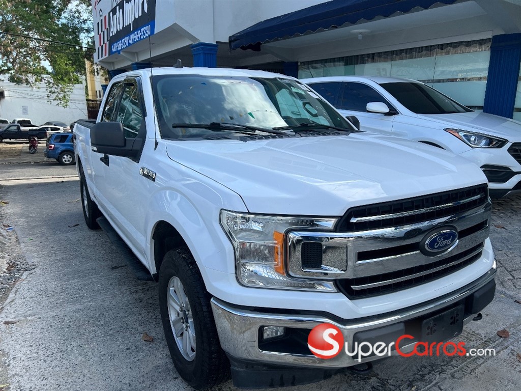 2019 Ford F 150 XLT ECOBOOST — foto 2 / 9