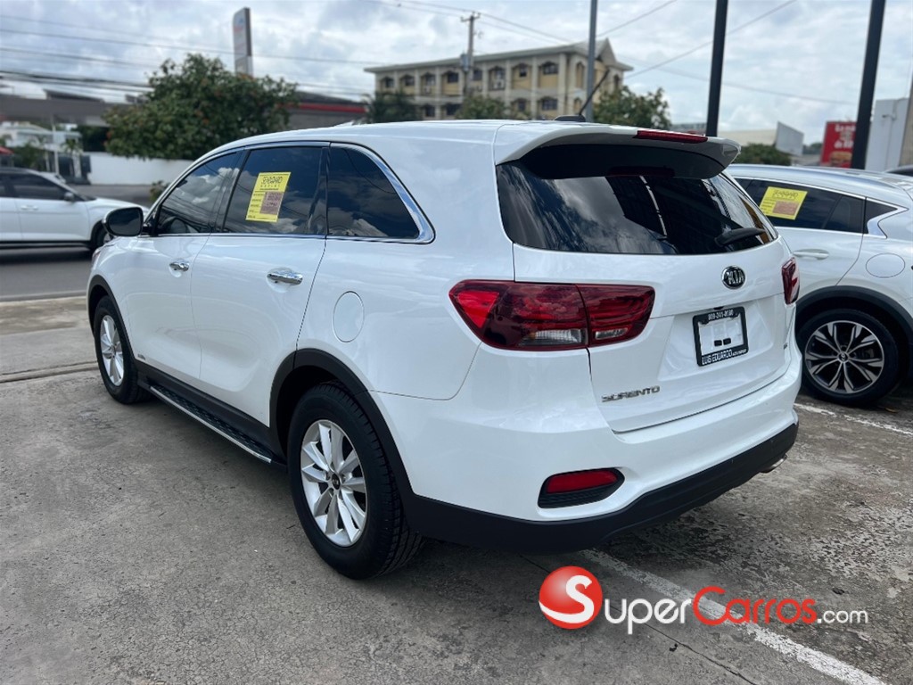 2019 Kia Sorento LX — foto 4 / 8