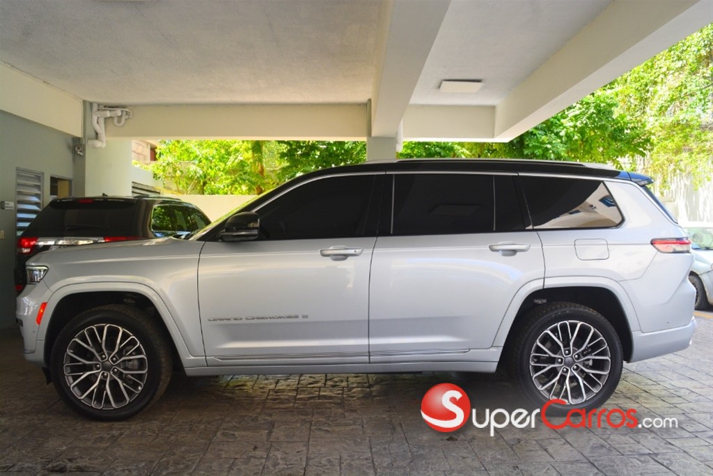 2023 Jeep Grand Cherokee SUMMIT — foto 5 / 12