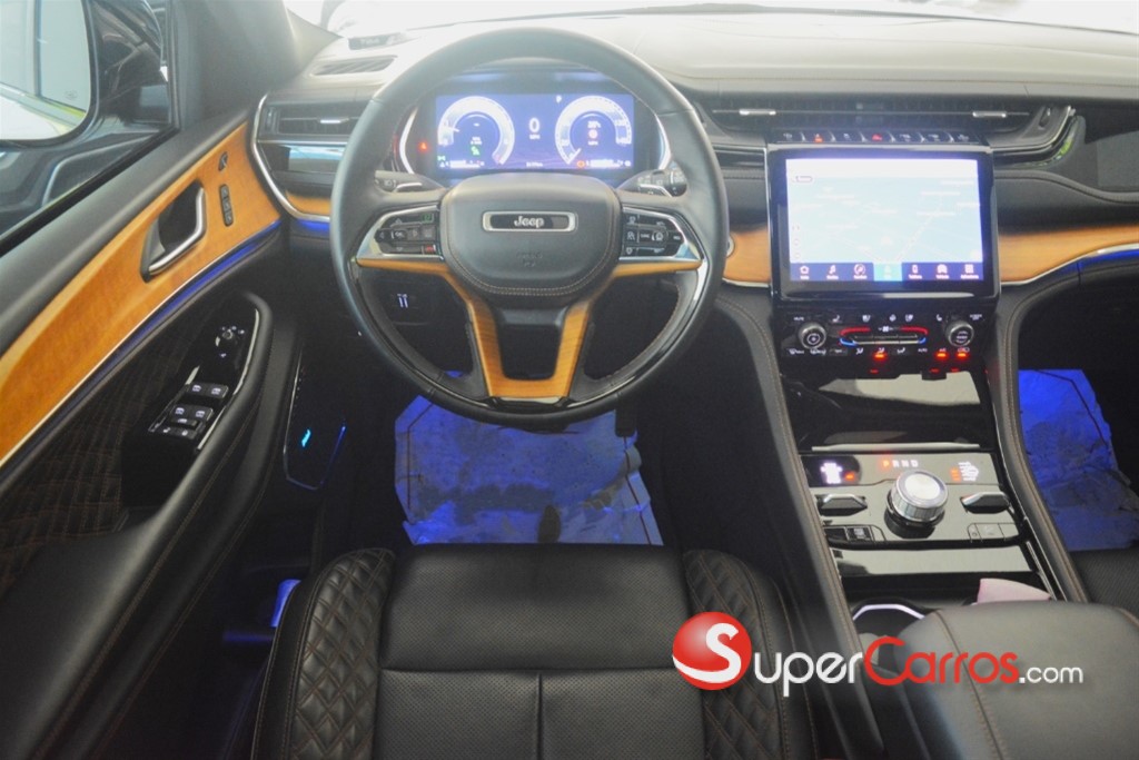 2023 Jeep Grand Cherokee SUMMIT — foto 8 / 12