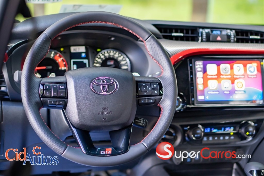 2027 Toyota Hilux GR Sport — foto 5 / 12