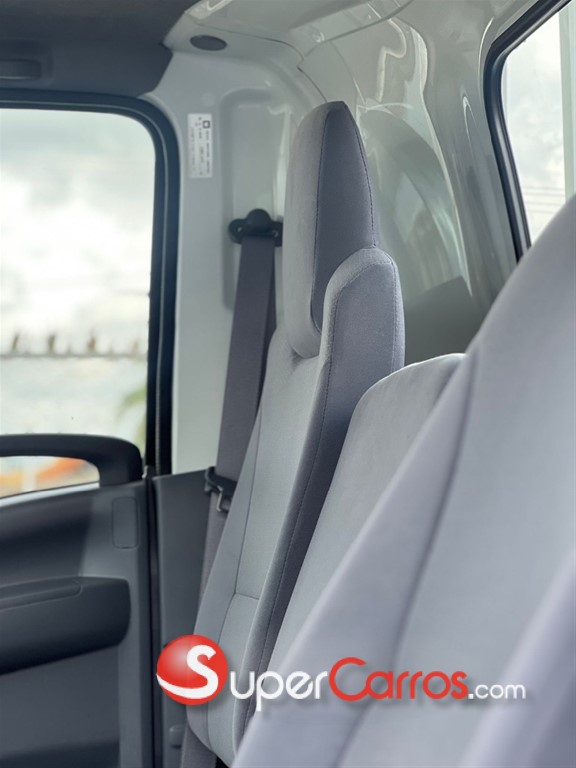 2025 Isuzu NPR 14 pies — foto 7 / 12