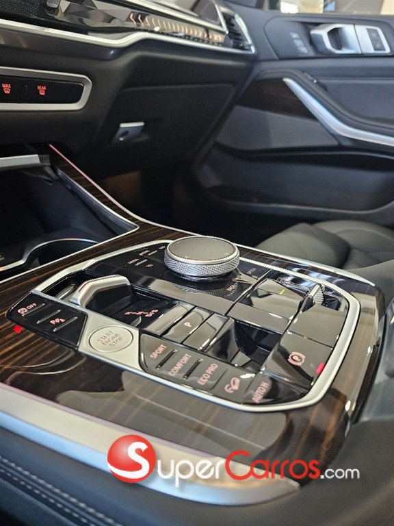 2026 BMW X 7 XDRIVE 40i — foto 5 / 10