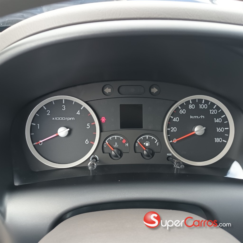 2026 Hyundai H-100 — foto 5 / 8