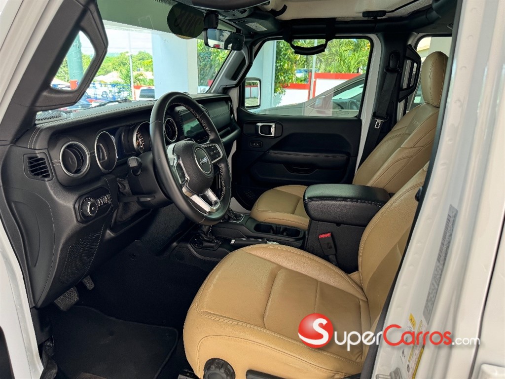 2018 Jeep Wrangler Sahara Unlimited — foto 7 / 9