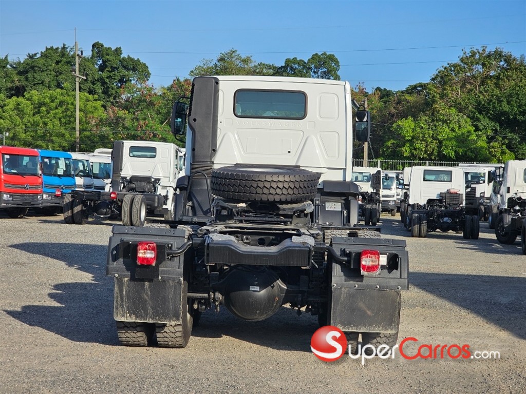2025 Volkswagen Constellation 31.320 — foto 5 / 12