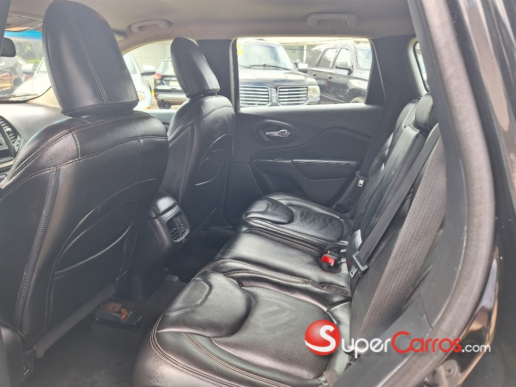 2014 Jeep Cherokee Sport — foto 7 / 11