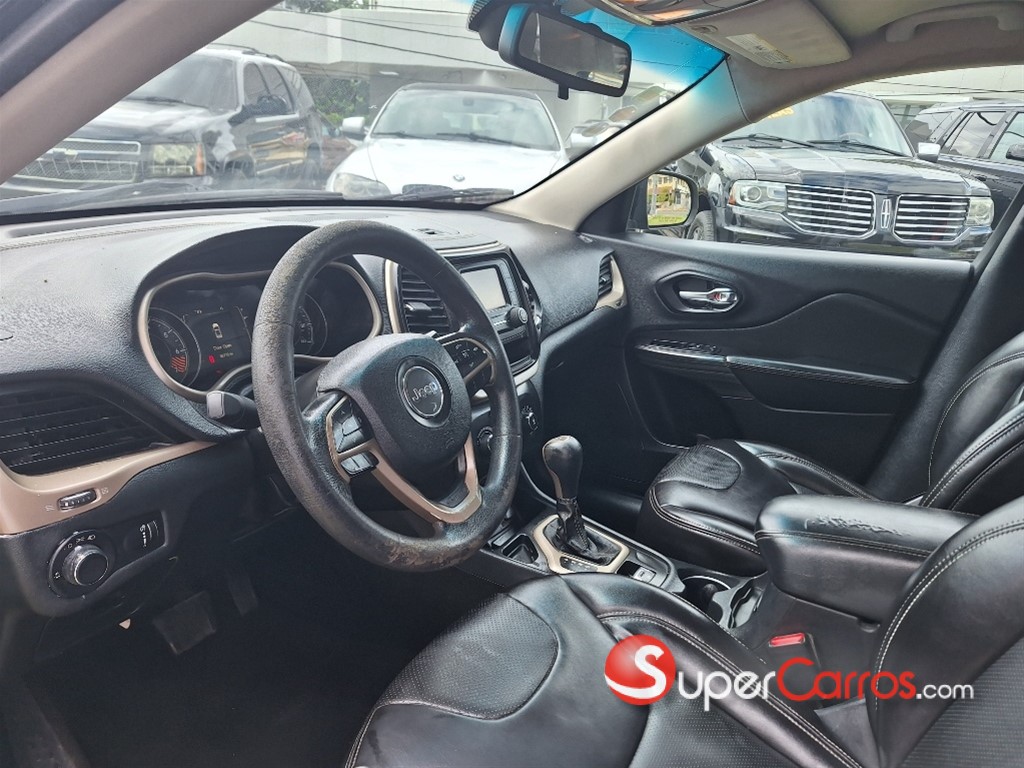 2014 Jeep Cherokee Sport — foto 8 / 11