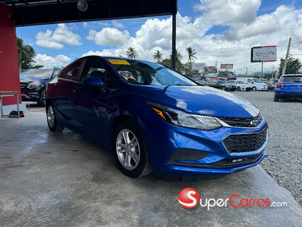 2017 Chevrolet Cruze LT — foto 2 / 12