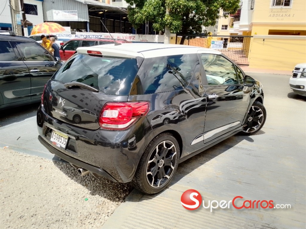 2012 Citroen DS3 — foto 11 / 12
