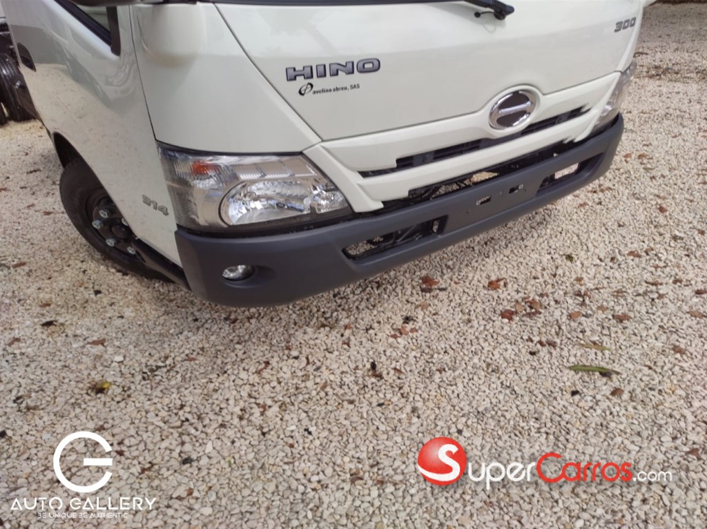 2024 Hino 300 — foto 2 / 10