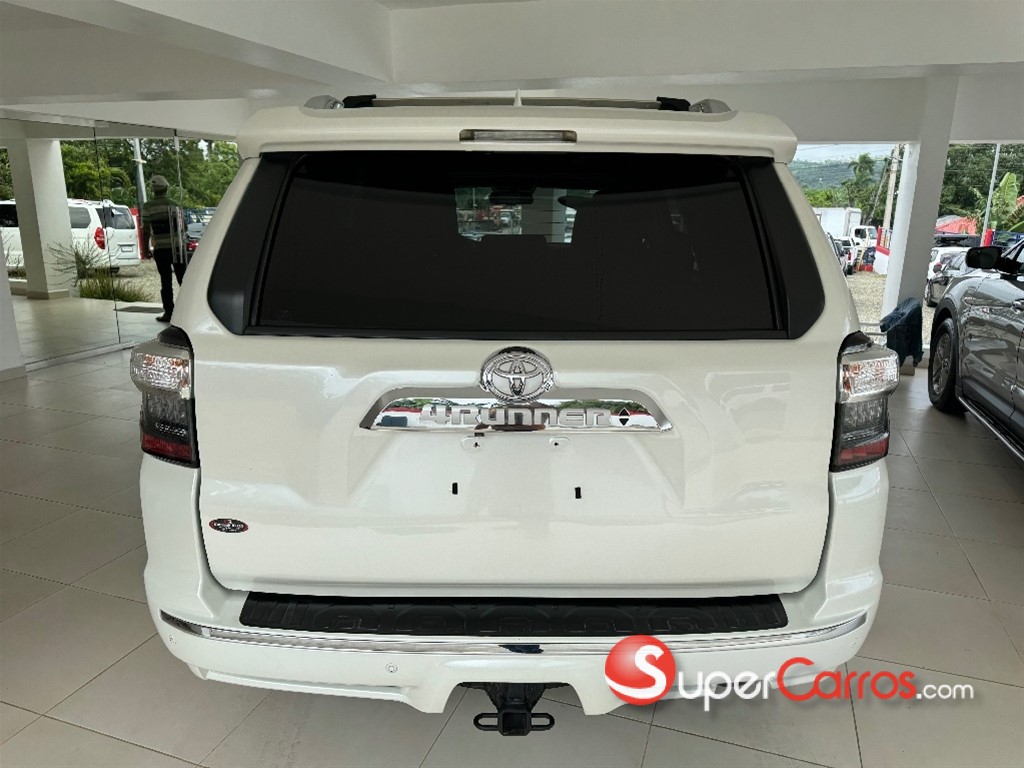 2017 Toyota 4 Runner Limited — foto 6 / 10