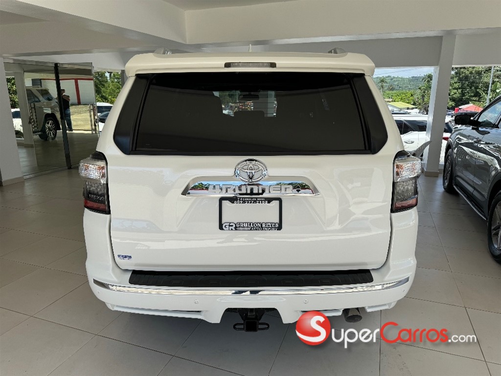2016 Toyota 4 Runner Limited — foto 6 / 10