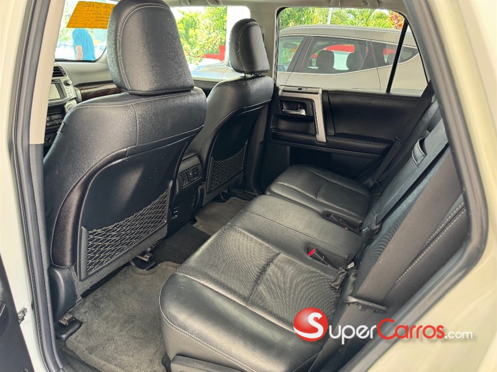 2016 Toyota 4 Runner Limited — foto 7 / 10