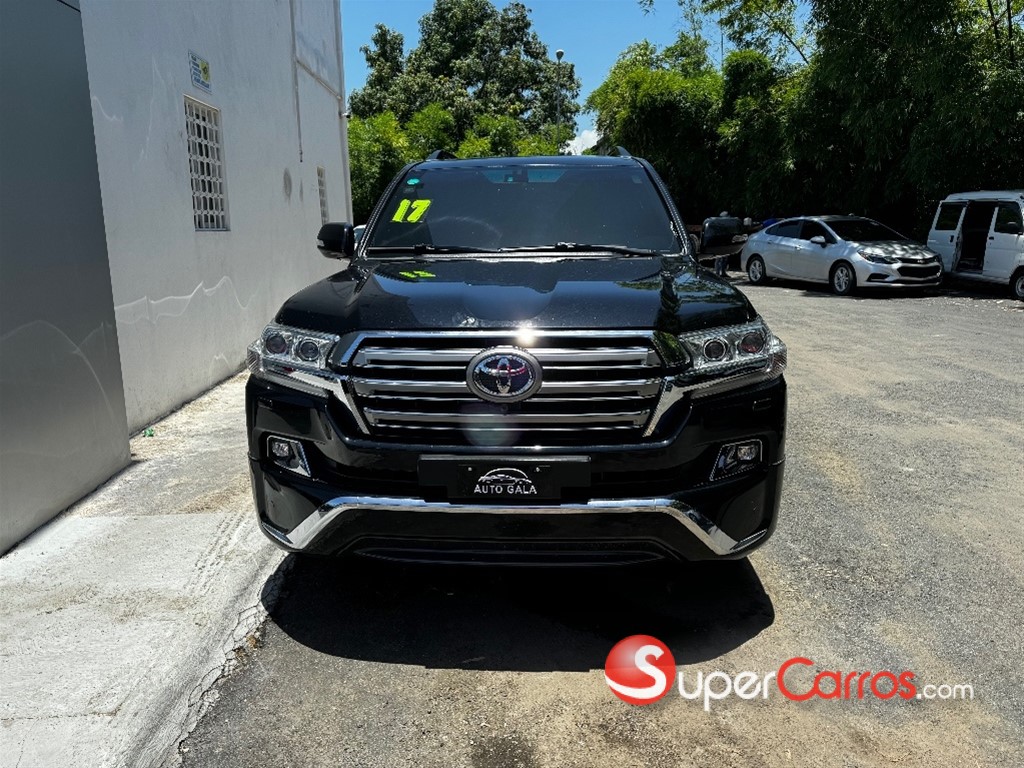 2017 Toyota Land Cruiser VXR — foto 5 / 10