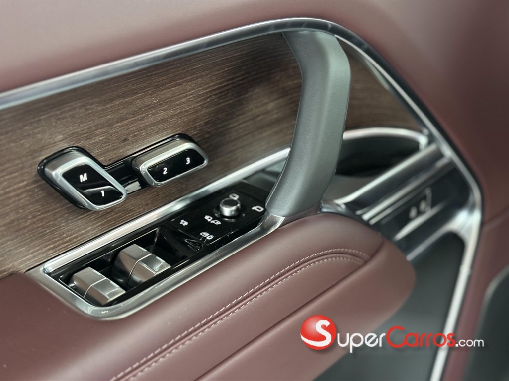 2025 Land Rover Range Rover Vogue HSE — foto 10 / 11