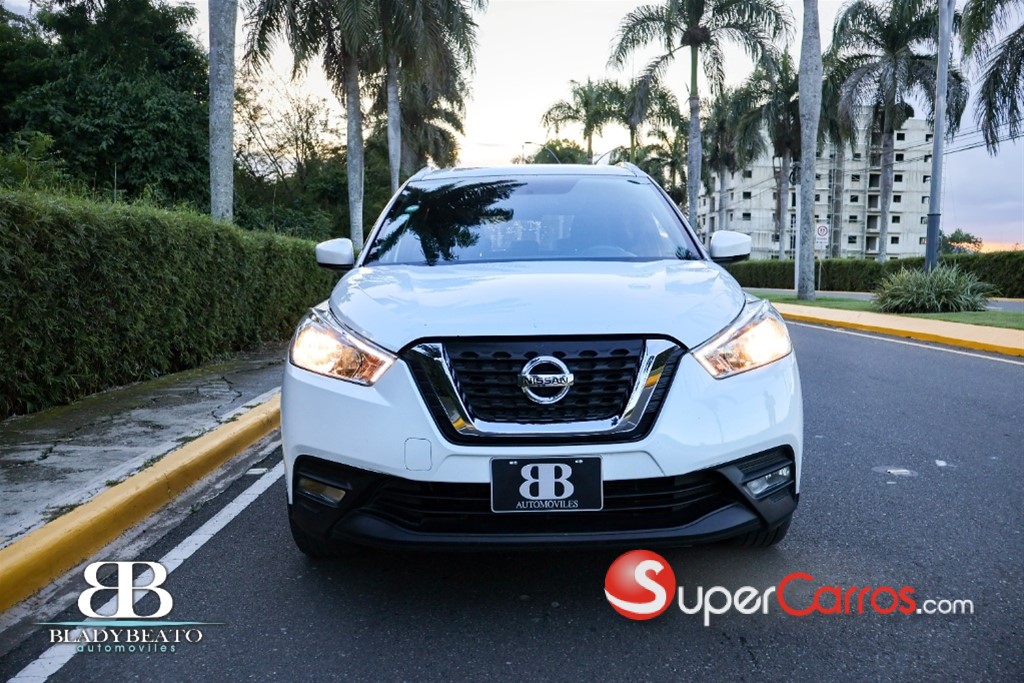 2017 Nissan Kicks — foto 2 / 10