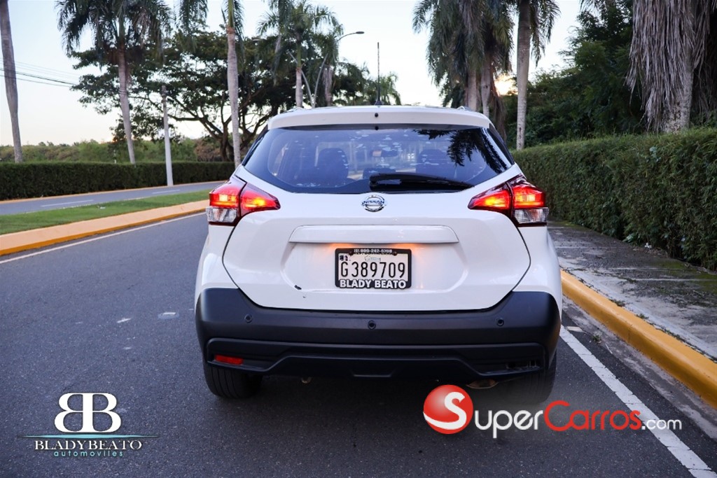 2017 Nissan Kicks — foto 7 / 10