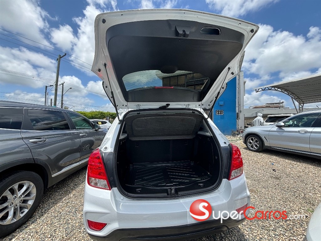 2019 Chevrolet Trax LS — foto 2 / 10