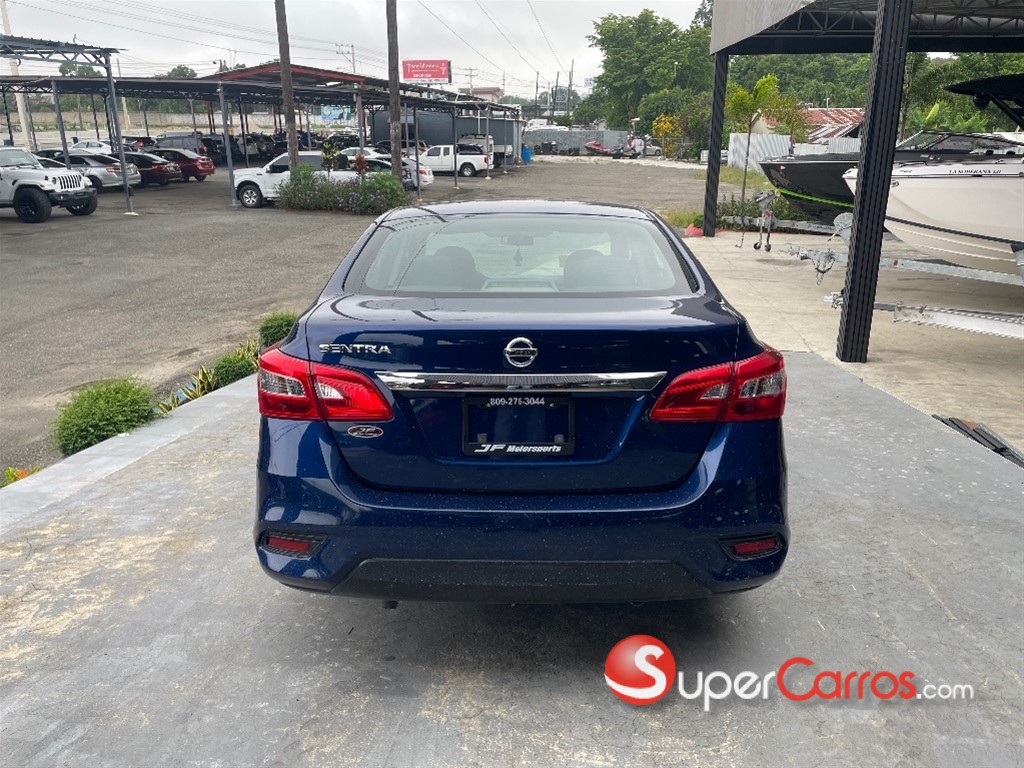 2019 Nissan Sentra SE — foto 6 / 10