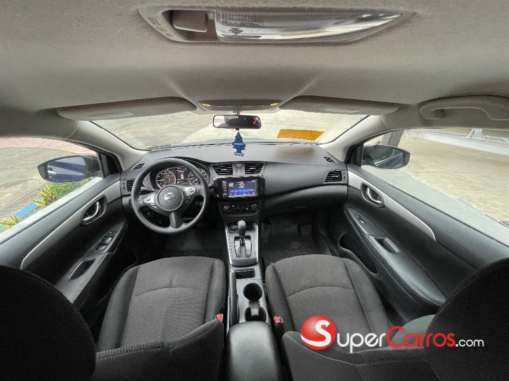 2019 Nissan Sentra SE — foto 10 / 10