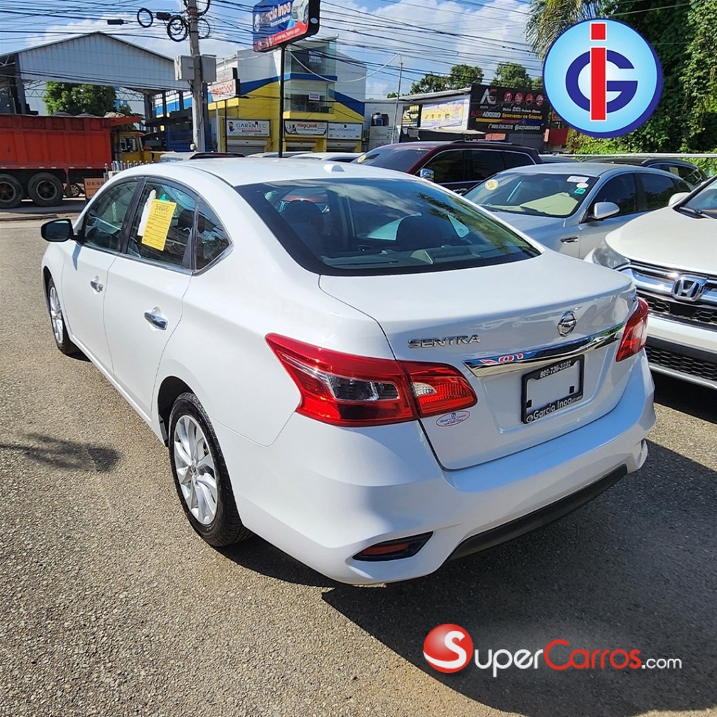 2018 Nissan Sentra SV — foto 6 / 9