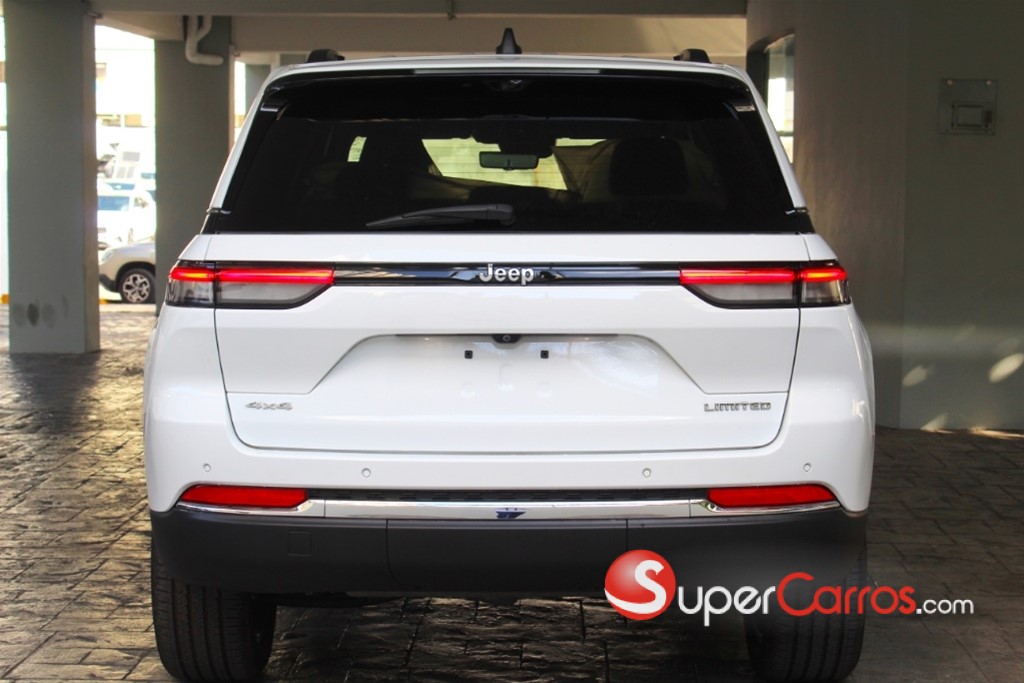 2025 Jeep Grand Cherokee Limited 4x4 — foto 3 / 12