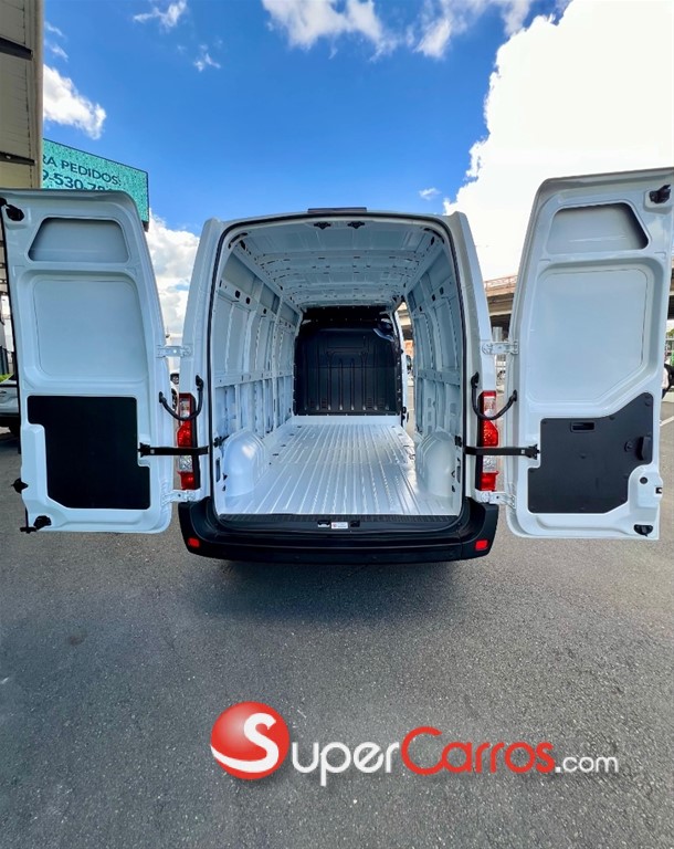 2027 Renault Master — foto 6 / 9