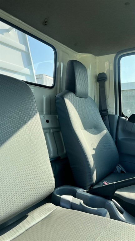2025 Hino 300 — foto 6 / 12