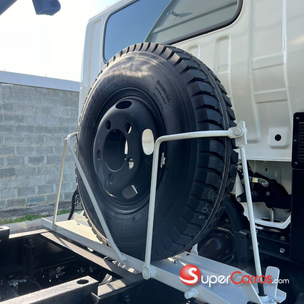 2025 Hino 300 — foto 8 / 12