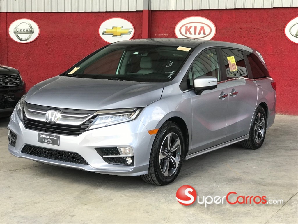 2018 Honda Odyssey Touring — foto 2 / 12