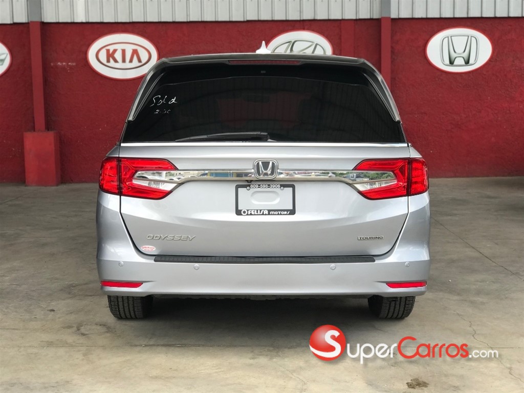2018 Honda Odyssey Touring — foto 4 / 12