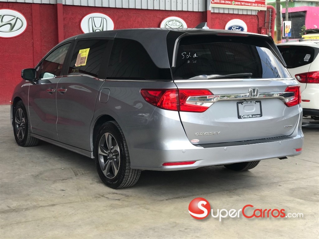2018 Honda Odyssey Touring — foto 5 / 12