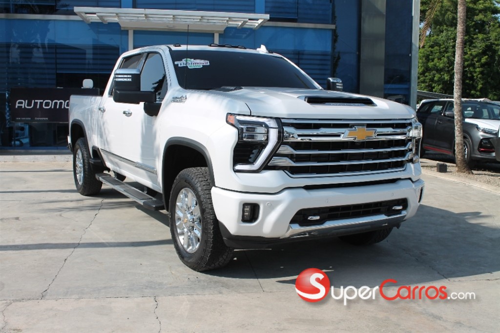 2024 Chevrolet Silverado High Country Duramax — foto 2 / 12