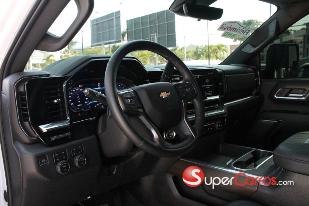 2024 Chevrolet Silverado High Country Duramax — foto 6 / 12
