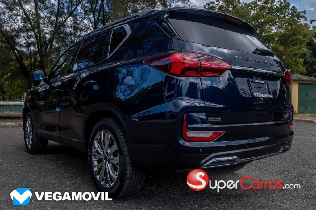 2025 KGM Rexton ADVENTURE PLUS — foto 3 / 12