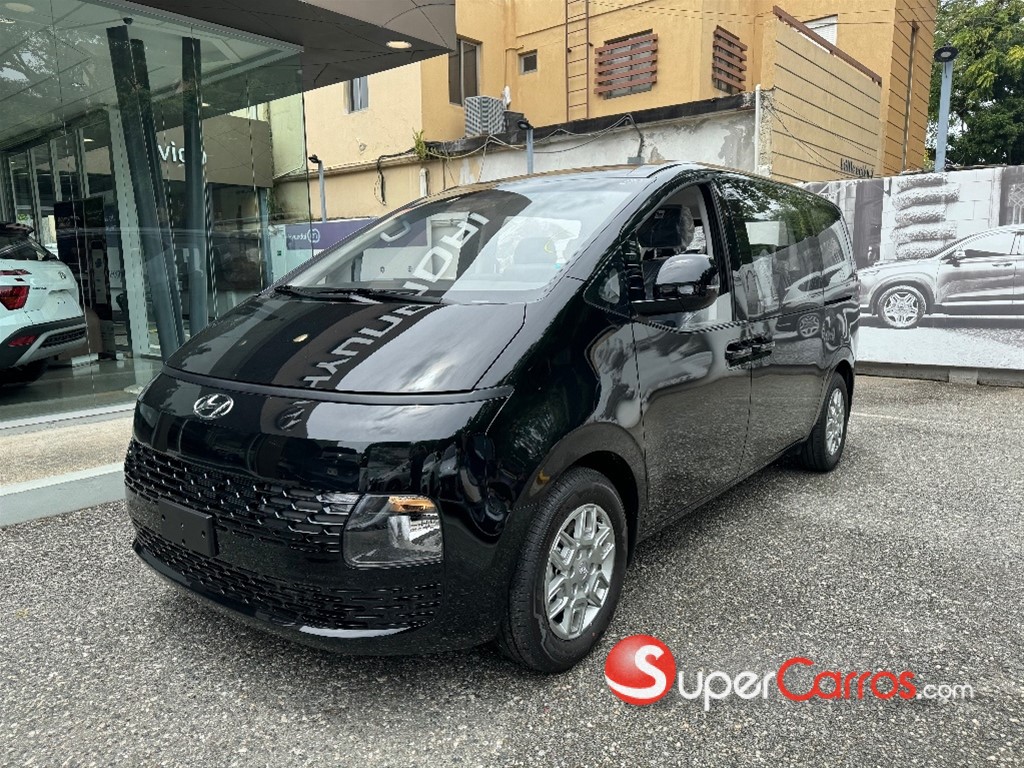 2026 Hyundai Staria