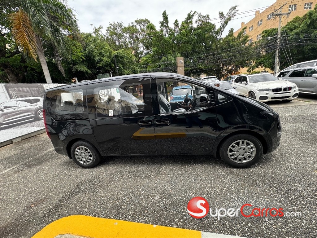 2026 Hyundai Staria — foto 3 / 12