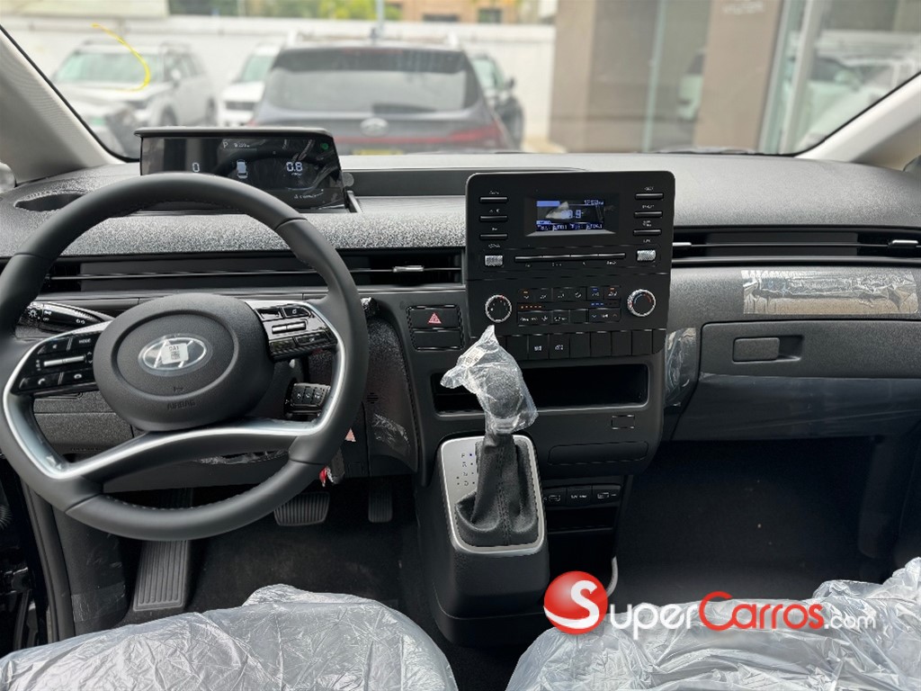2026 Hyundai Staria — foto 7 / 12